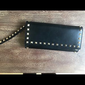 Aunthentic valentino wallet clutch